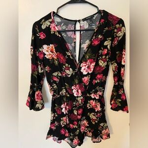 forever 21 bell sleeve shorts romper black floral print size S
